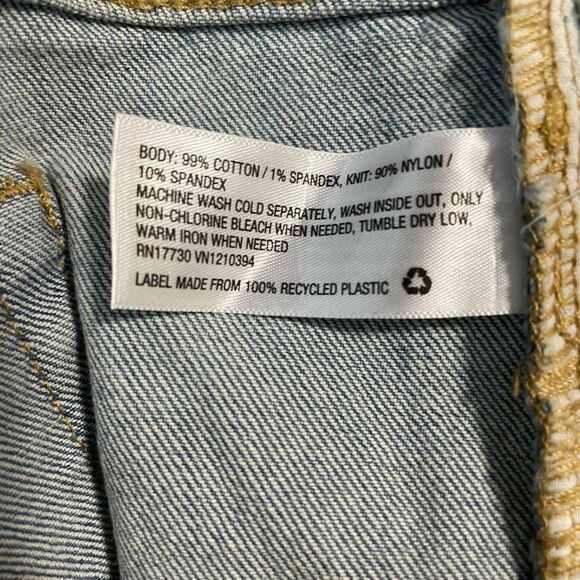 NEW Isabel Maternity Midi Shorts Light Wash 4" Inseam Crossover Panel Size 12 - Picture 8 of 9